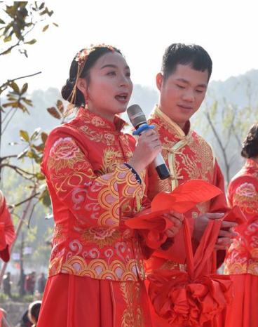 凯发k8省首批8名特邀颁证员就位“双11”新人结婚满满仪式感